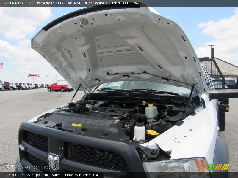 Bright White / Black/Diesel Gray 2014 Ram 2500 Tradesman Crew Cab 4x4
