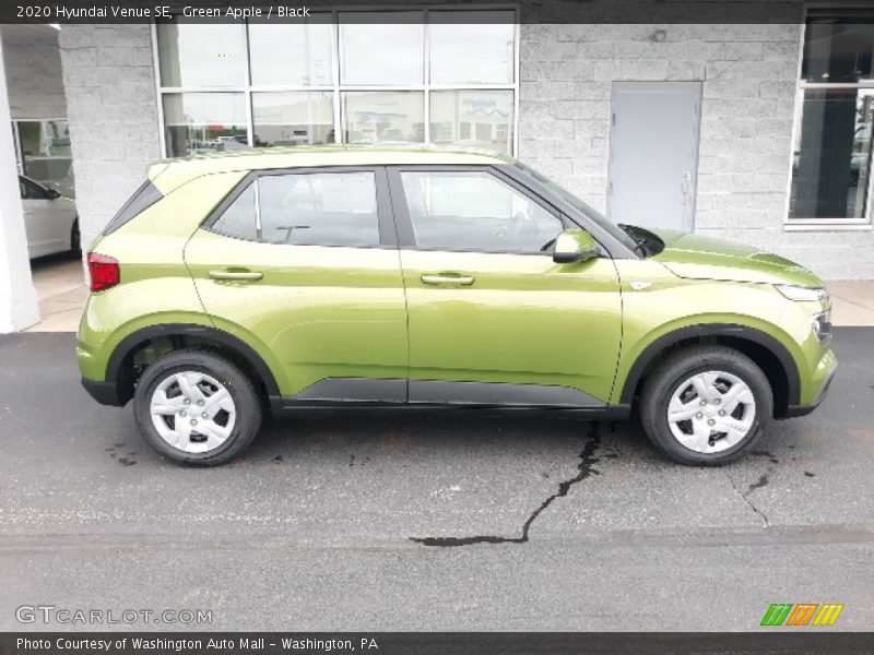  2020 Venue SE Green Apple