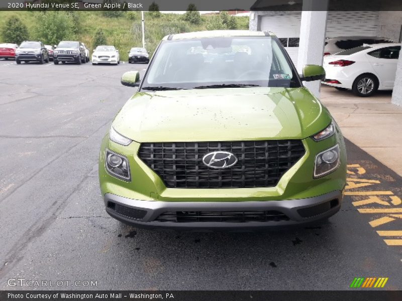 Green Apple / Black 2020 Hyundai Venue SE