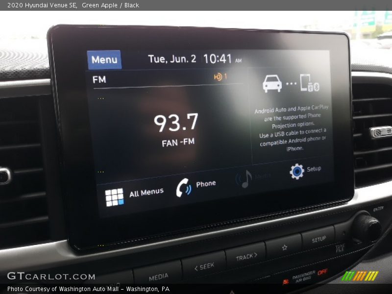 Green Apple / Black 2020 Hyundai Venue SE