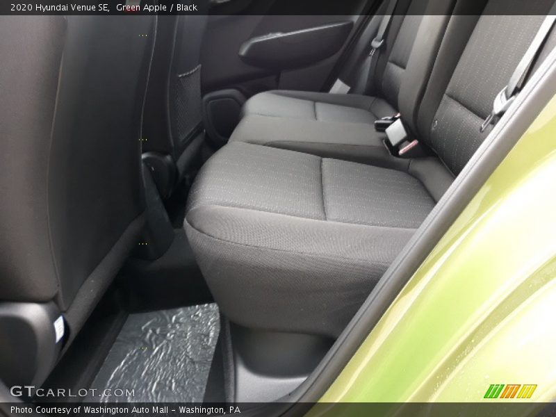 Green Apple / Black 2020 Hyundai Venue SE