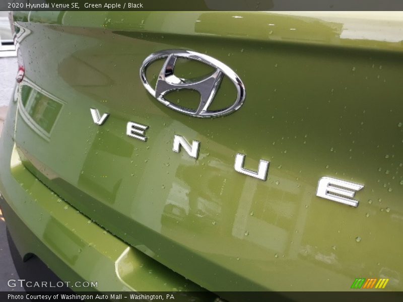 Green Apple / Black 2020 Hyundai Venue SE