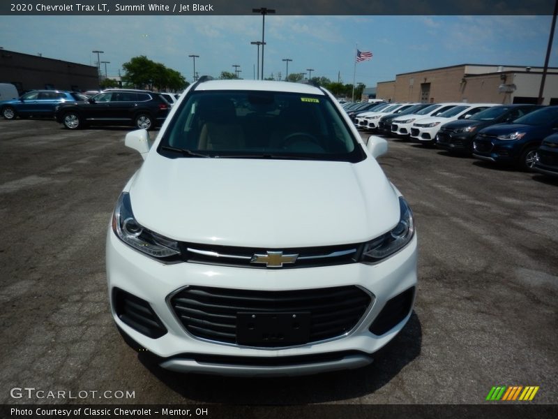 Summit White / Jet Black 2020 Chevrolet Trax LT