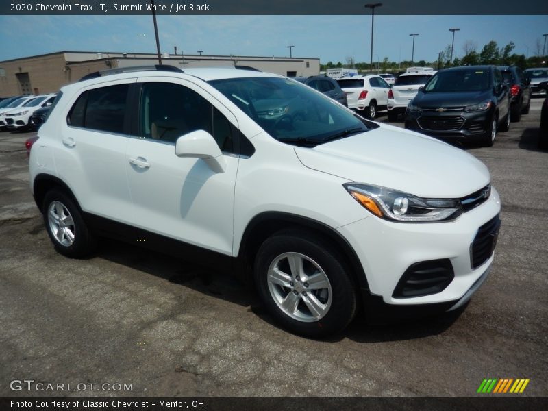 Summit White / Jet Black 2020 Chevrolet Trax LT