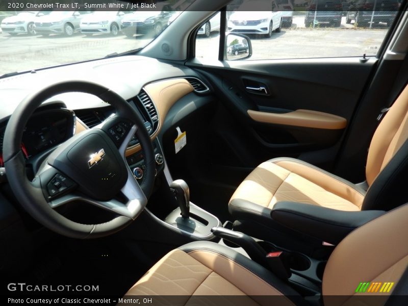 Summit White / Jet Black 2020 Chevrolet Trax LT