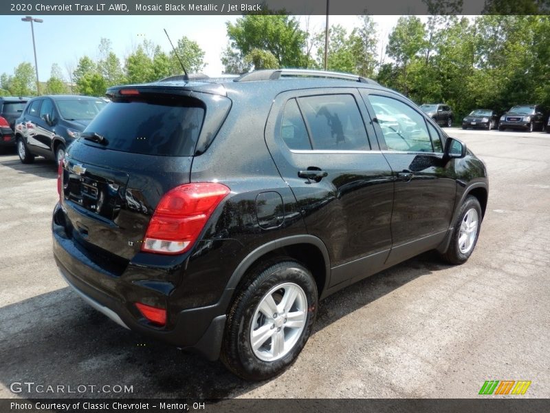 Mosaic Black Metallic / Jet Black 2020 Chevrolet Trax LT AWD