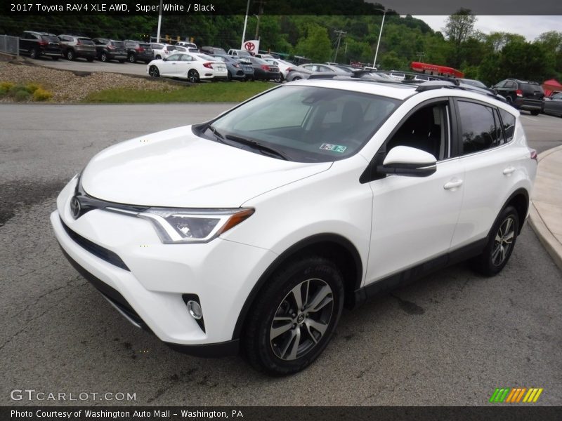 Super White / Black 2017 Toyota RAV4 XLE AWD