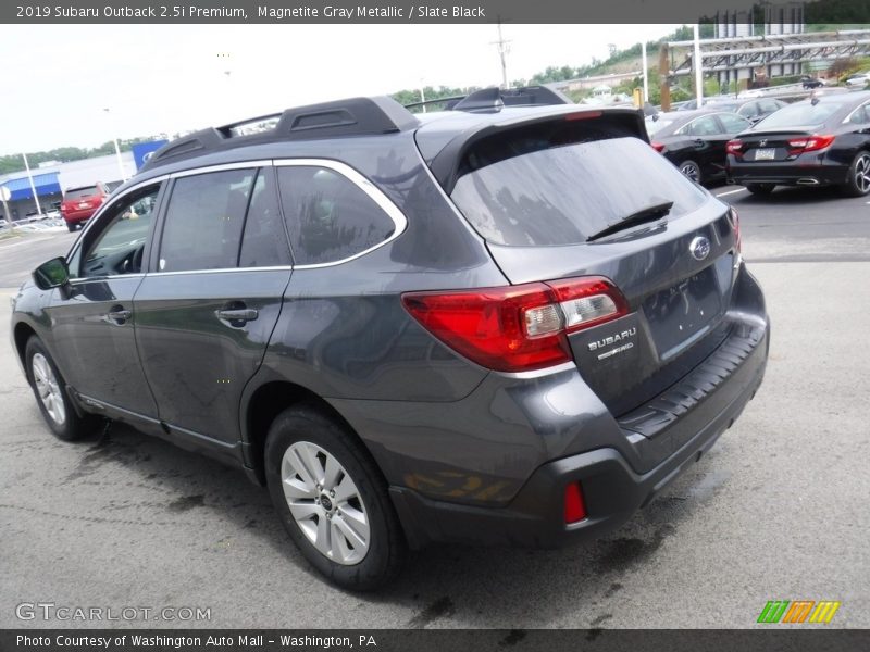 Magnetite Gray Metallic / Slate Black 2019 Subaru Outback 2.5i Premium