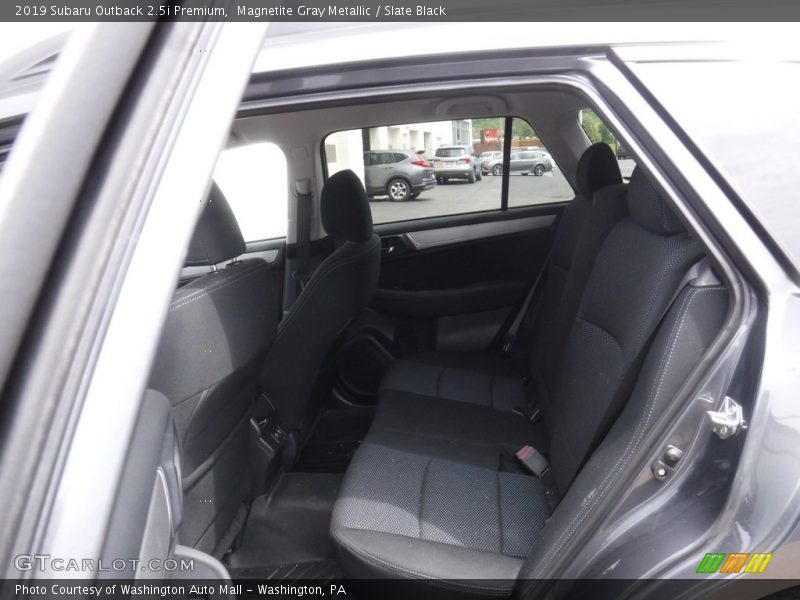 Magnetite Gray Metallic / Slate Black 2019 Subaru Outback 2.5i Premium