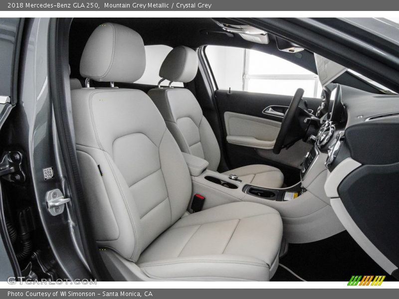 Mountain Grey Metallic / Crystal Grey 2018 Mercedes-Benz GLA 250