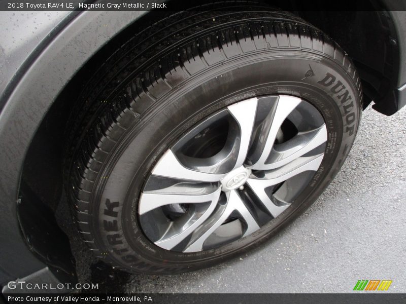 Magnetic Gray Metallic / Black 2018 Toyota RAV4 LE