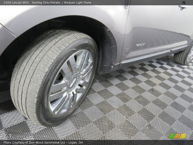 Sterling Grey Metallic / Medium Light Stone 2009 Lincoln MKX