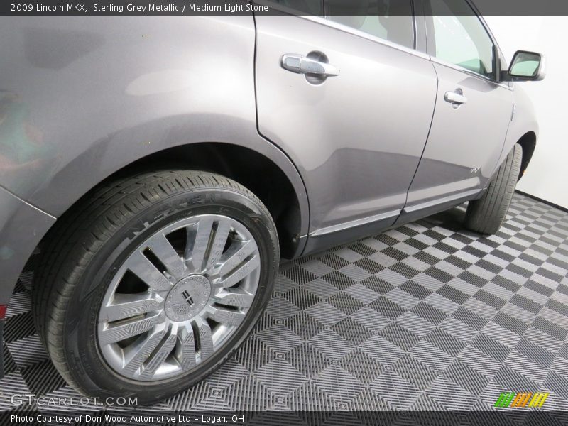 Sterling Grey Metallic / Medium Light Stone 2009 Lincoln MKX