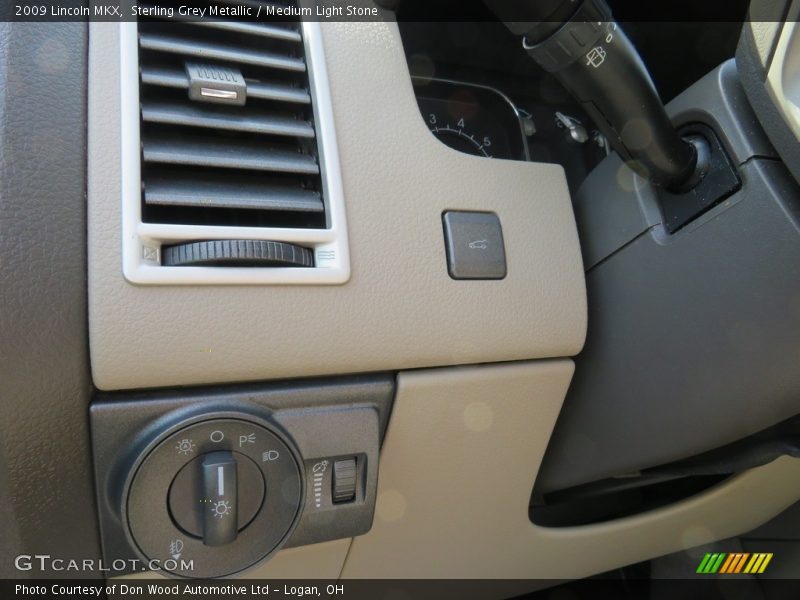 Sterling Grey Metallic / Medium Light Stone 2009 Lincoln MKX