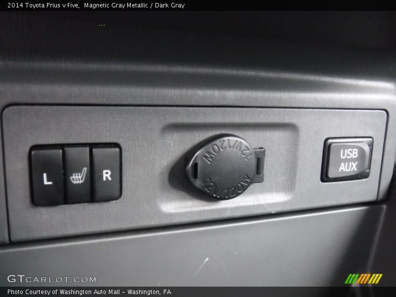 Magnetic Gray Metallic / Dark Gray 2014 Toyota Prius v Five