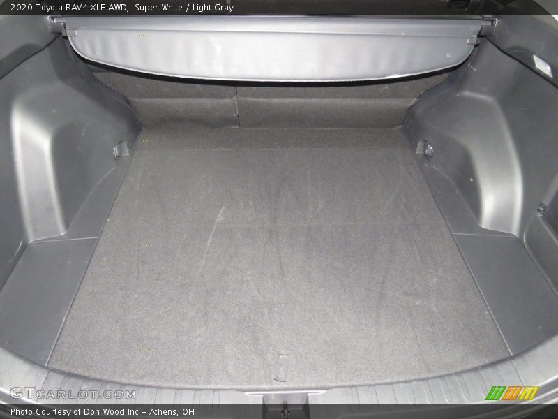 Super White / Light Gray 2020 Toyota RAV4 XLE AWD