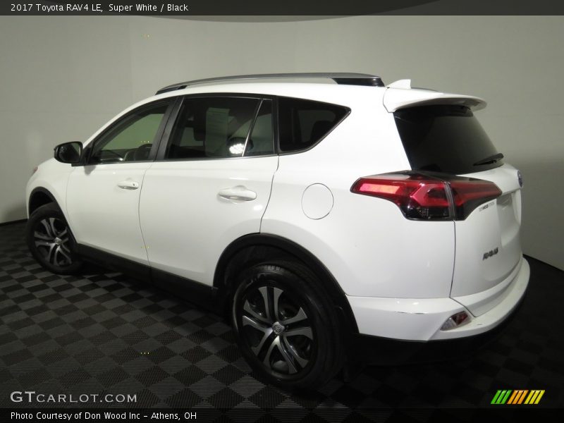 Super White / Black 2017 Toyota RAV4 LE