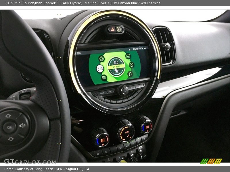 Controls of 2019 Countryman Cooper S E All4 Hybrid