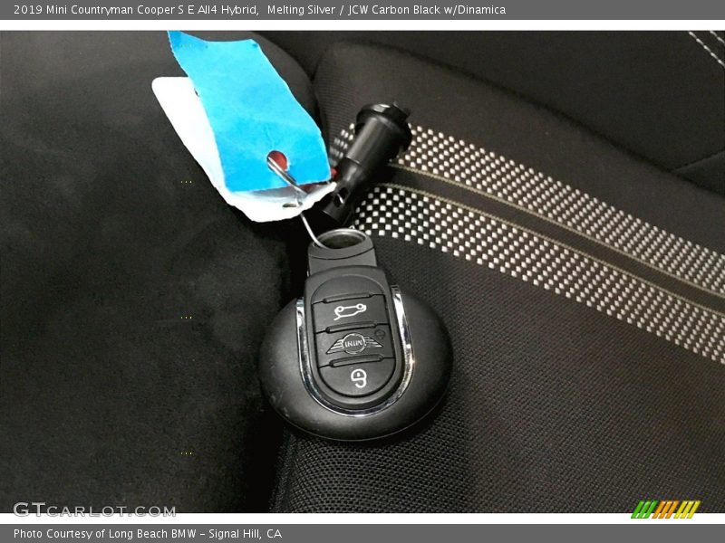 Keys of 2019 Countryman Cooper S E All4 Hybrid