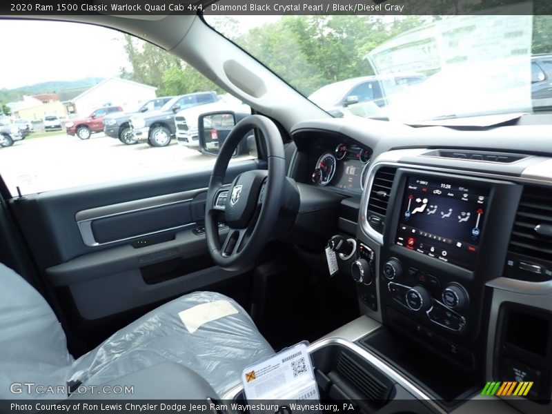 Diamond Black Crystal Pearl / Black/Diesel Gray 2020 Ram 1500 Classic Warlock Quad Cab 4x4