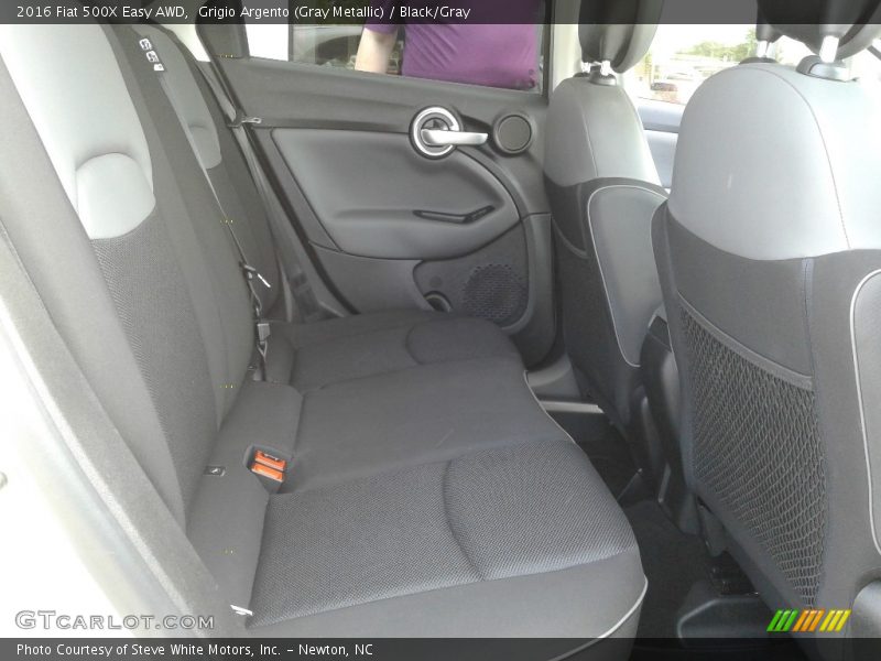 Grigio Argento (Gray Metallic) / Black/Gray 2016 Fiat 500X Easy AWD