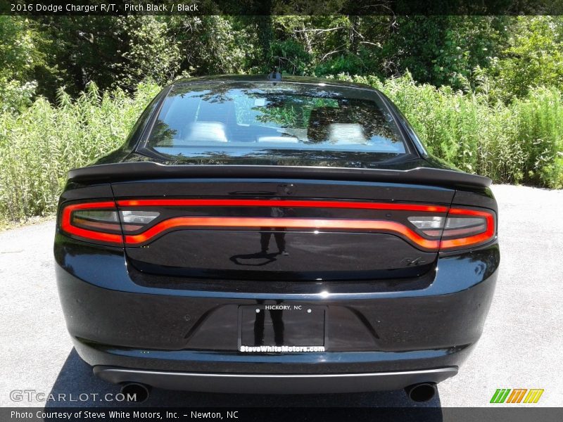 Pitch Black / Black 2016 Dodge Charger R/T