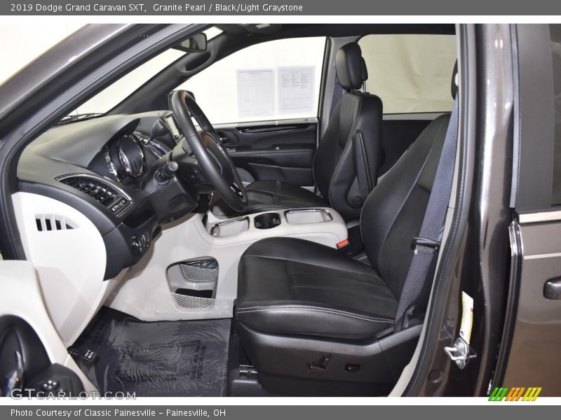 Granite Pearl / Black/Light Graystone 2019 Dodge Grand Caravan SXT
