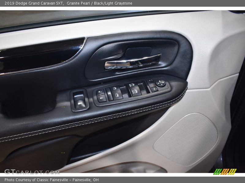 Granite Pearl / Black/Light Graystone 2019 Dodge Grand Caravan SXT