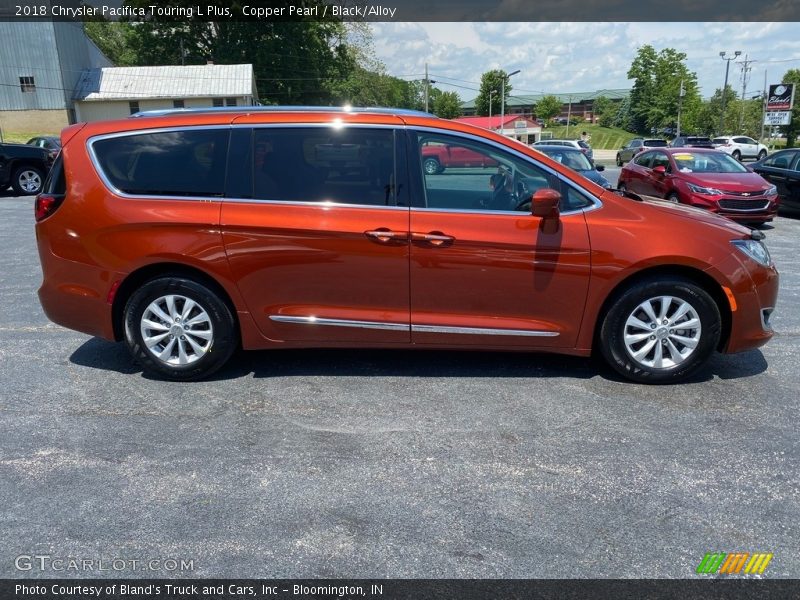 Copper Pearl / Black/Alloy 2018 Chrysler Pacifica Touring L Plus