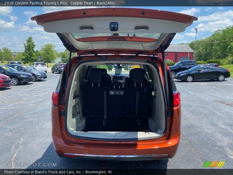 Copper Pearl / Black/Alloy 2018 Chrysler Pacifica Touring L Plus