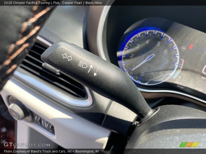 Copper Pearl / Black/Alloy 2018 Chrysler Pacifica Touring L Plus