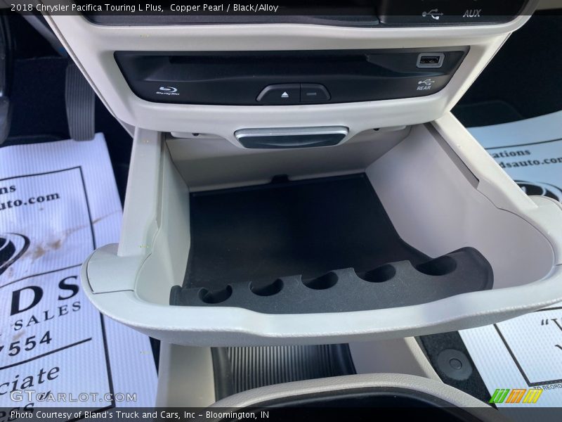 Copper Pearl / Black/Alloy 2018 Chrysler Pacifica Touring L Plus