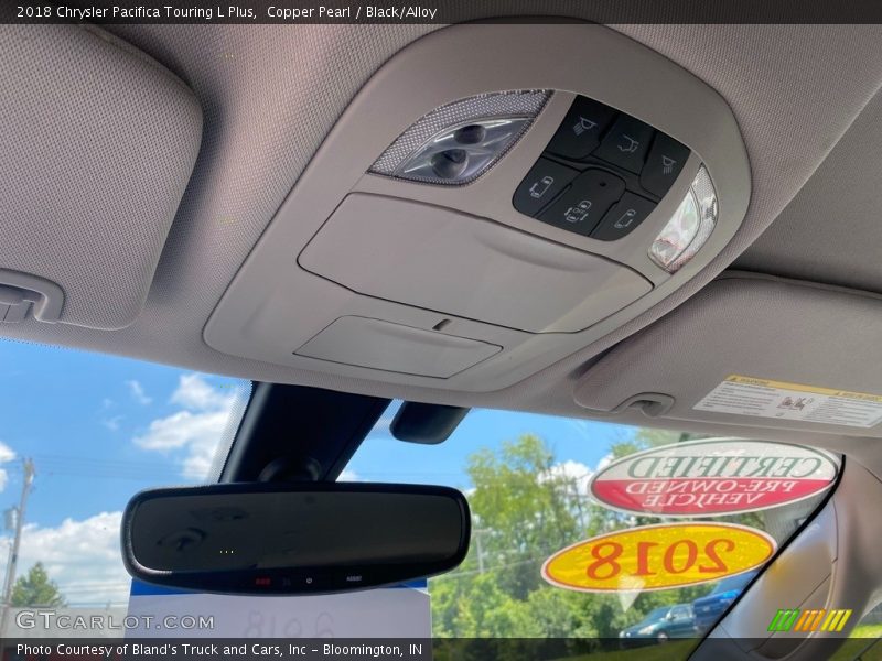 Copper Pearl / Black/Alloy 2018 Chrysler Pacifica Touring L Plus