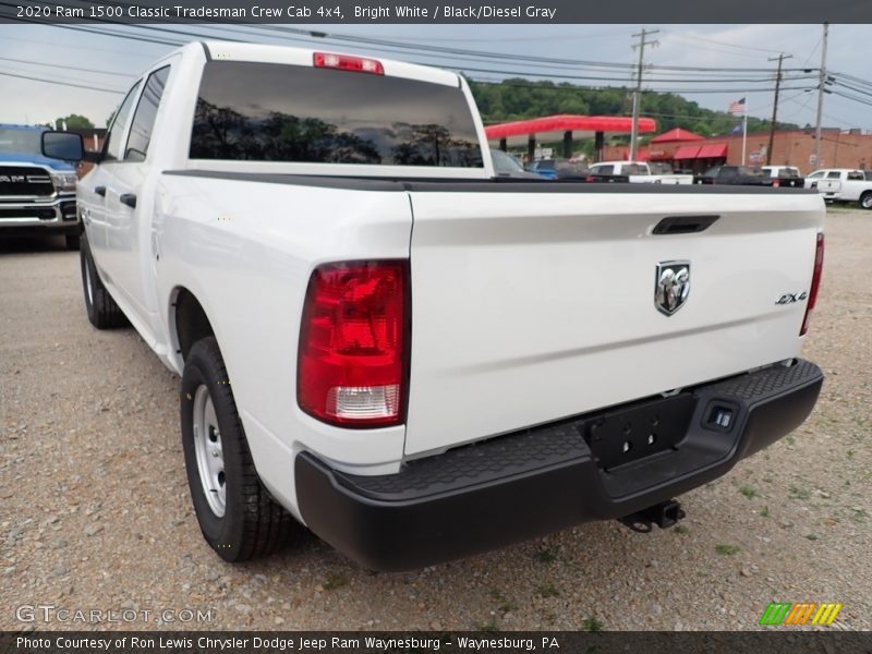 Bright White / Black/Diesel Gray 2020 Ram 1500 Classic Tradesman Crew Cab 4x4