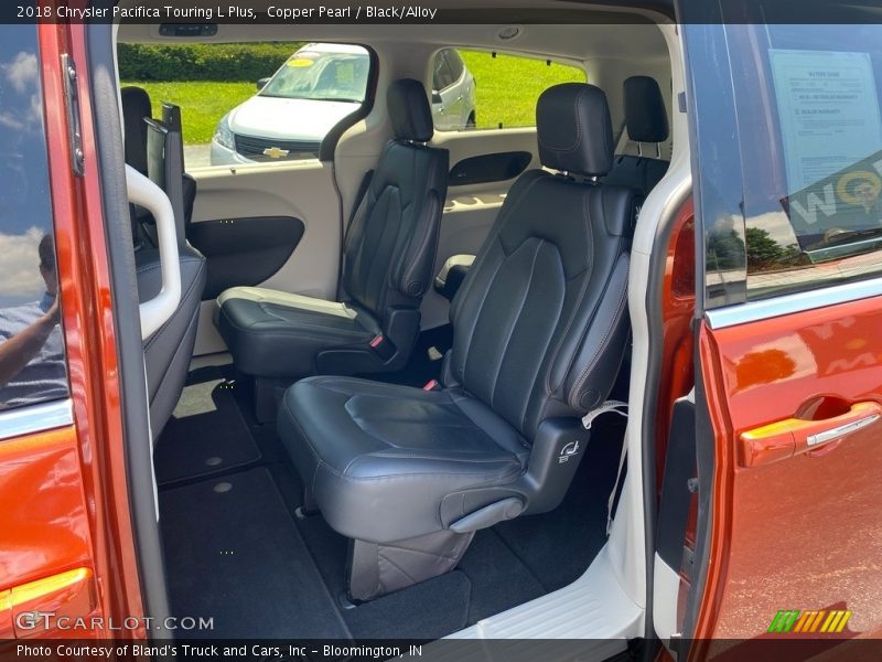 Copper Pearl / Black/Alloy 2018 Chrysler Pacifica Touring L Plus
