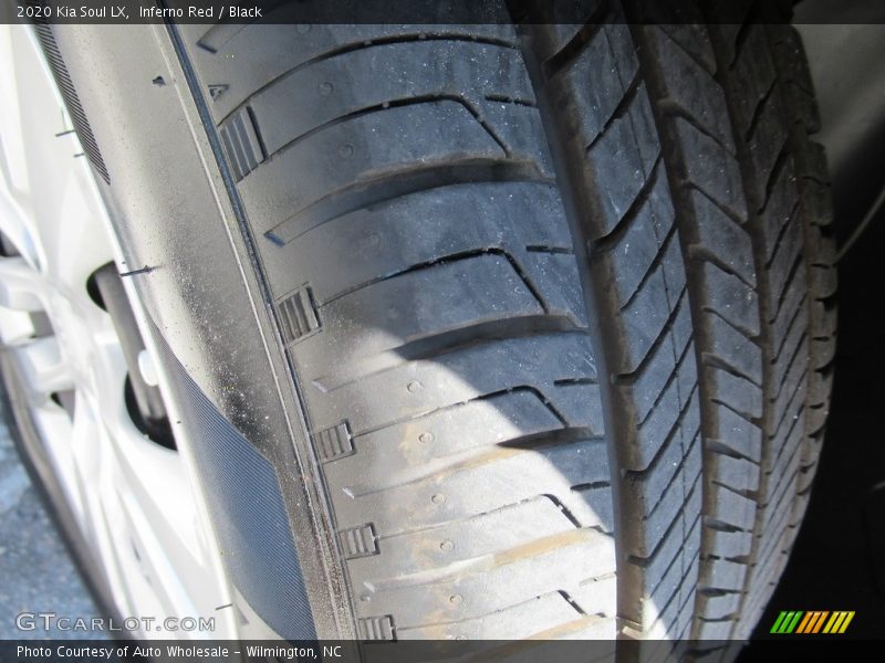 Inferno Red / Black 2020 Kia Soul LX