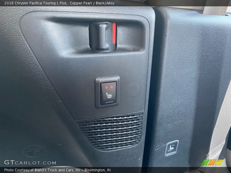 Copper Pearl / Black/Alloy 2018 Chrysler Pacifica Touring L Plus