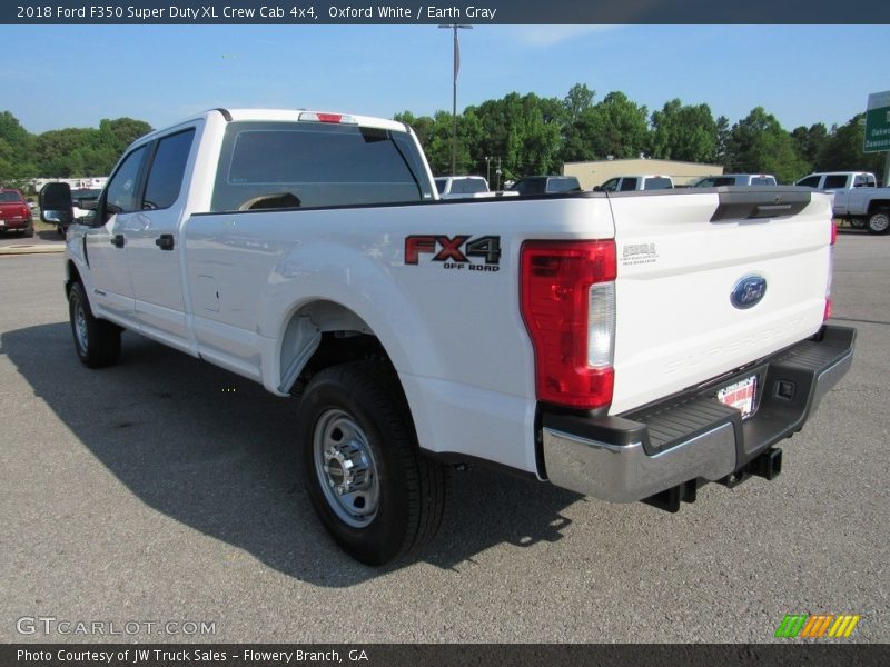 Oxford White / Earth Gray 2018 Ford F350 Super Duty XL Crew Cab 4x4