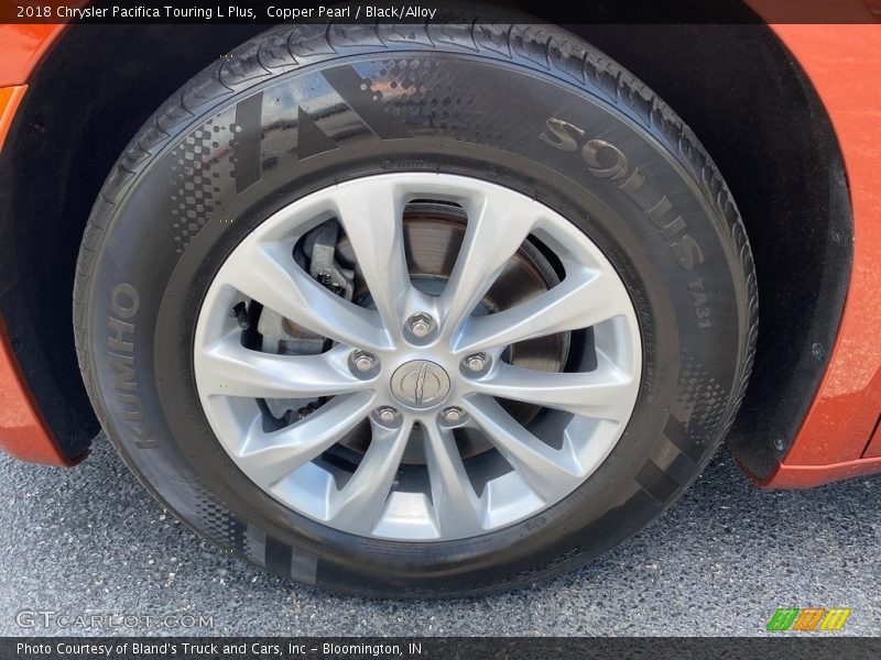 Copper Pearl / Black/Alloy 2018 Chrysler Pacifica Touring L Plus