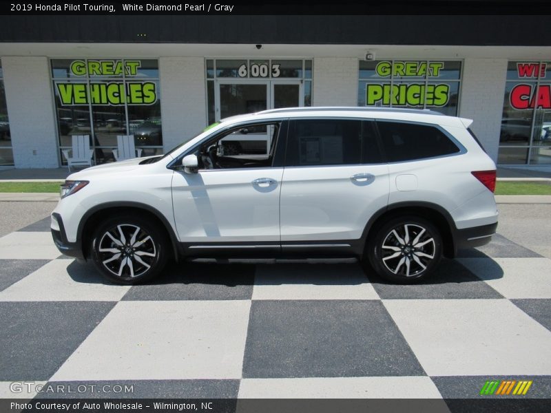 White Diamond Pearl / Gray 2019 Honda Pilot Touring