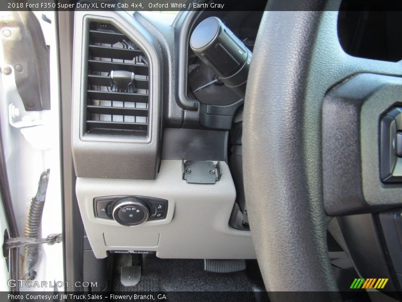 Oxford White / Earth Gray 2018 Ford F350 Super Duty XL Crew Cab 4x4