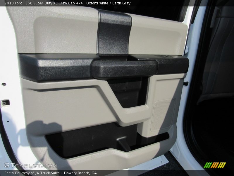 Oxford White / Earth Gray 2018 Ford F350 Super Duty XL Crew Cab 4x4