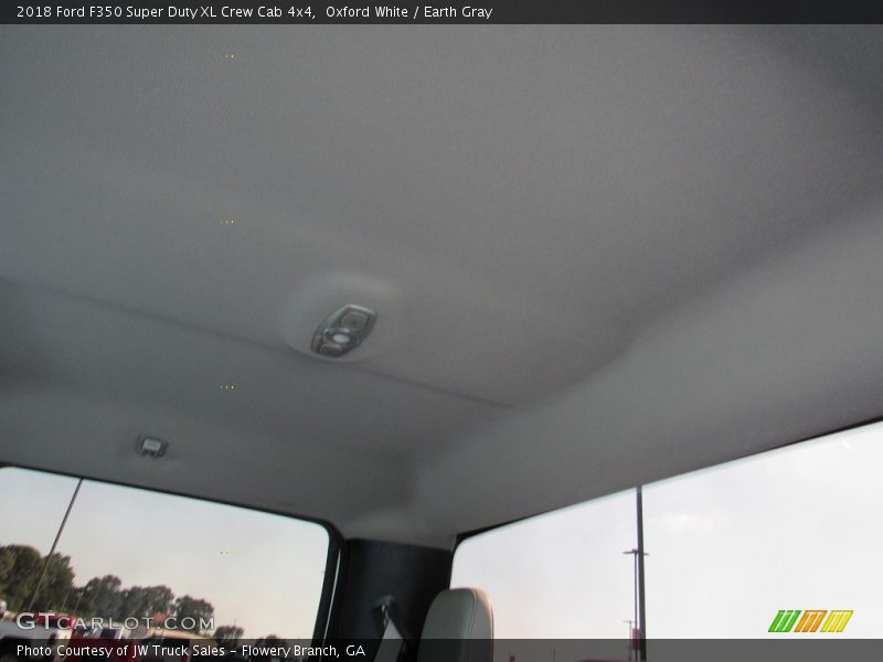 Oxford White / Earth Gray 2018 Ford F350 Super Duty XL Crew Cab 4x4