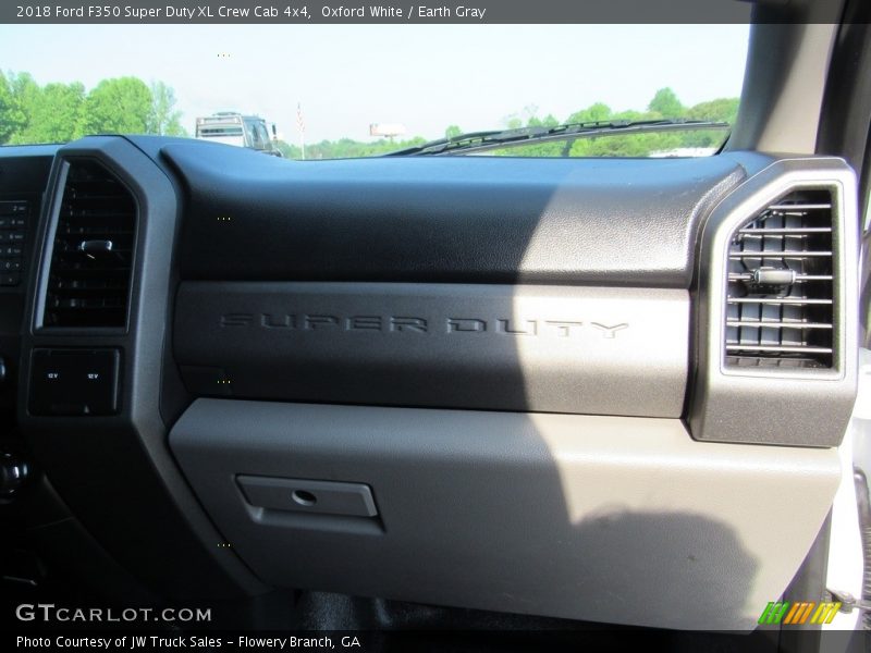 Oxford White / Earth Gray 2018 Ford F350 Super Duty XL Crew Cab 4x4
