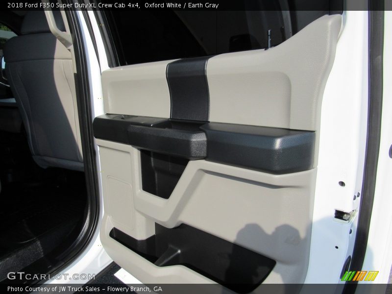 Oxford White / Earth Gray 2018 Ford F350 Super Duty XL Crew Cab 4x4