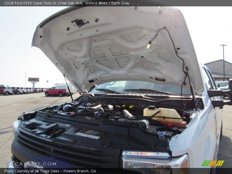Oxford White / Earth Gray 2018 Ford F350 Super Duty XL Crew Cab 4x4