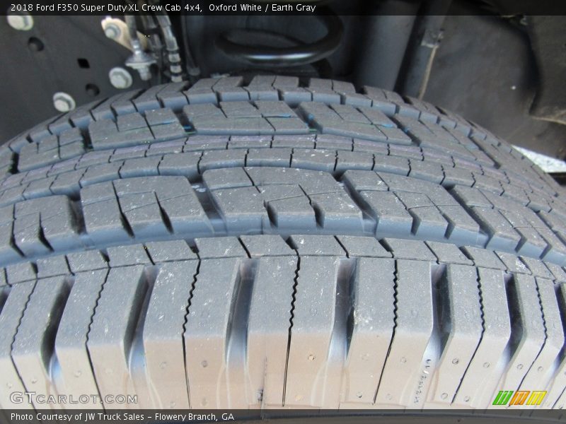 Oxford White / Earth Gray 2018 Ford F350 Super Duty XL Crew Cab 4x4