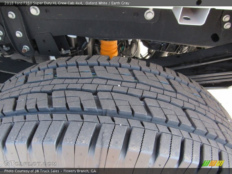 Oxford White / Earth Gray 2018 Ford F350 Super Duty XL Crew Cab 4x4