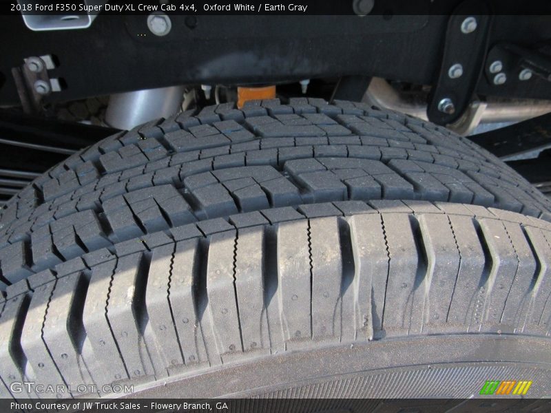 Oxford White / Earth Gray 2018 Ford F350 Super Duty XL Crew Cab 4x4