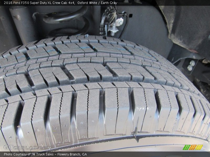 Oxford White / Earth Gray 2018 Ford F350 Super Duty XL Crew Cab 4x4